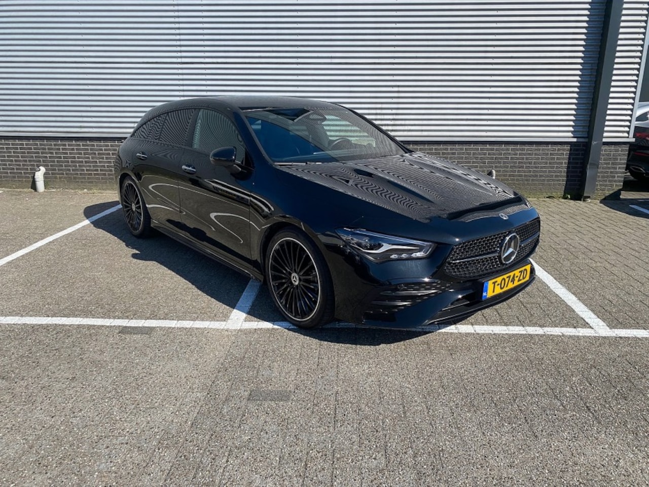 Mercedes-Benz CLA-klasse Shooting Brake - 200 AMG Line | Full LED | Half LEDER | SFEER | Trekhaak ✅ 1e Eigenaar - AutoWereld.nl