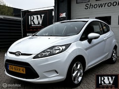 Ford Fiesta - 1.25 Limited airco, 4 season banden, nieuwe APK