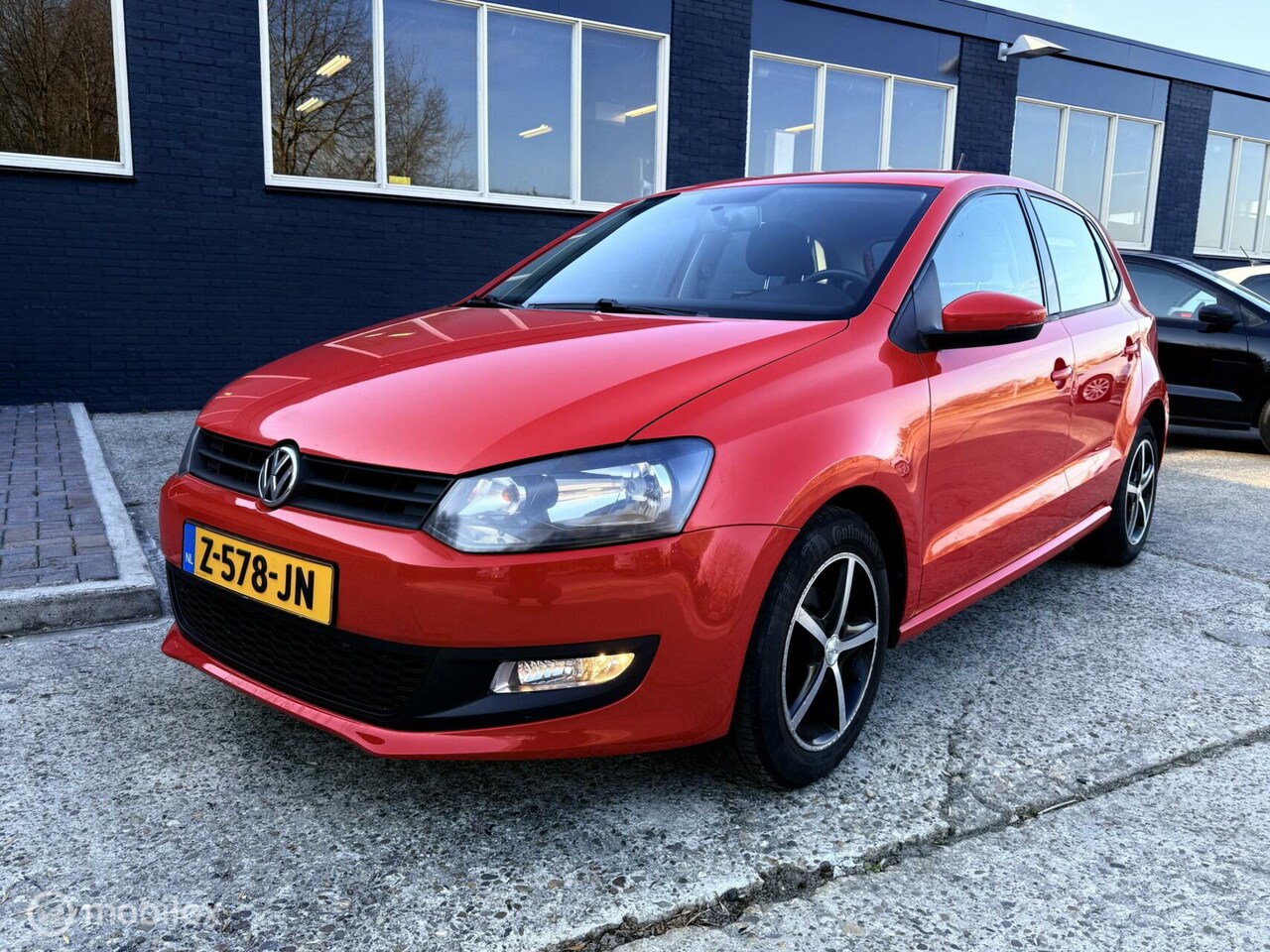 Volkswagen Polo - 1.2-12V BlueMotion 5 DEURS - BJ 2012 - AIRCO - STOELVERWARMING - NIEUWE DISTRIBUTIEKETTING - AutoWereld.nl