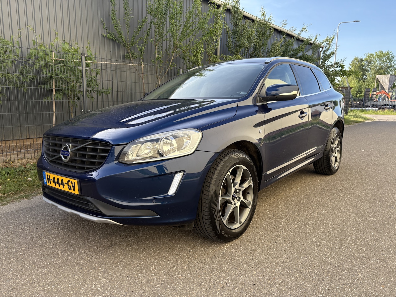 Volvo XC60 - 2.0 D4 FWD Ocean Race / AUTOMAAT / NAVI / CRUISE / 172dkm! - AutoWereld.nl