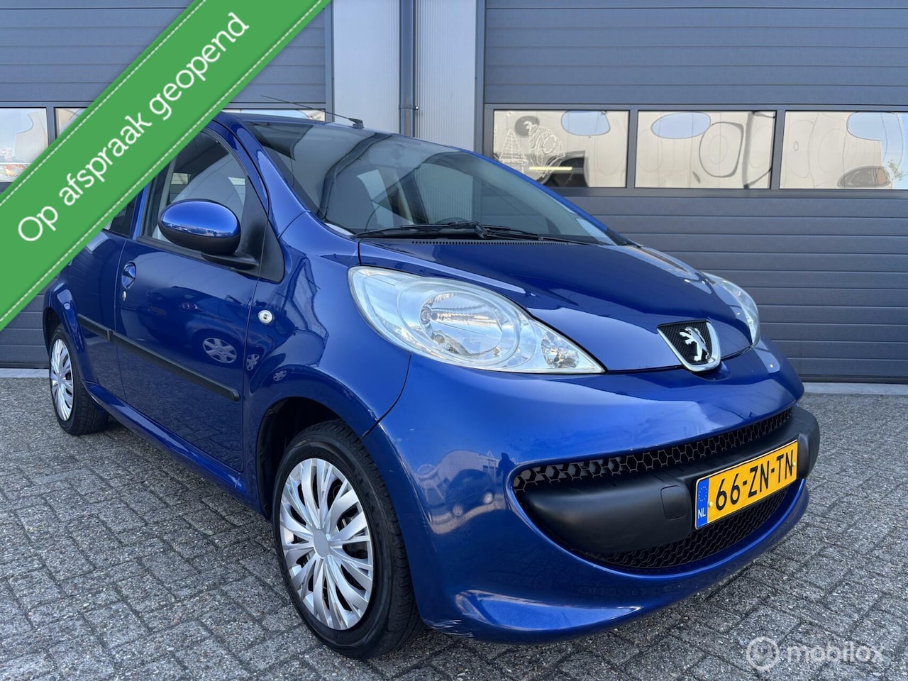 Peugeot 107 - 1.0-12V XS Automaat Uitvoering _ 88.DKm NL Auto - AutoWereld.nl