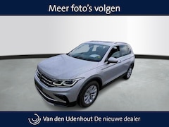 Volkswagen Tiguan - 1.4 TSI eHybrid 245pk PHEV Elegance / Panoramadak / Trekhaak 1800kg / Matrix LED