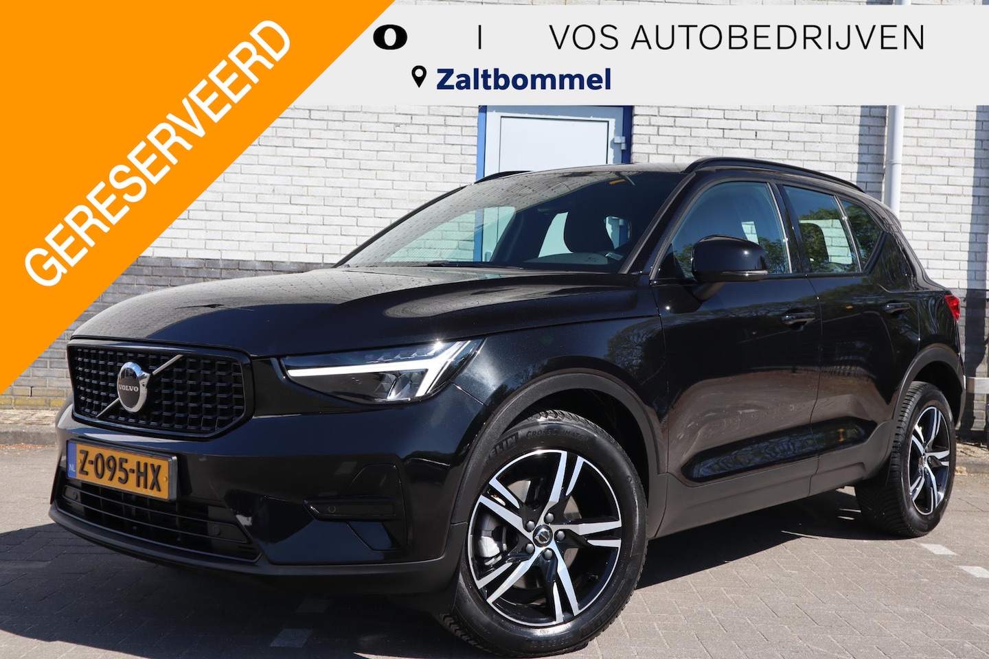 Volvo XC40 - 2.0 B4 Plus Dark | Trekhaak | 24 Maanden Garantie | - AutoWereld.nl