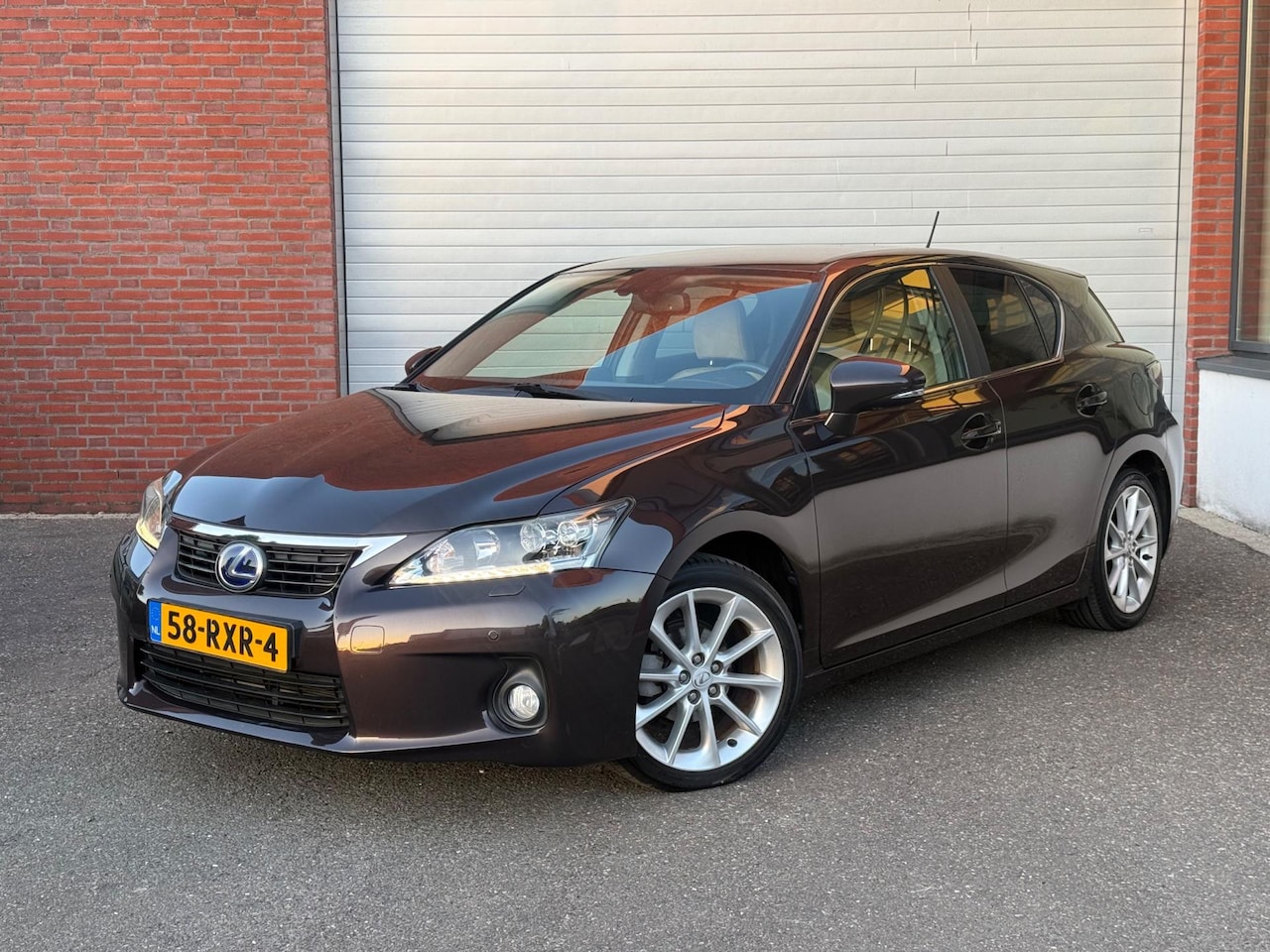 Lexus CT 200h - Hybrid | 1E EIG | NAP | NEW APK | UNIEK - AutoWereld.nl