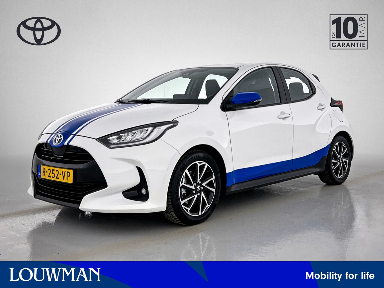 Toyota Yaris - 1.5 Hybrid Business Plus | Navigatie | LED | 1ste Eigenaar | Dealeronderhouden | - AutoWereld.nl
