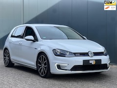 Volkswagen Golf - 1.4 TSI GTE Leder|Trekhaak|Camera|Nieuwstaat