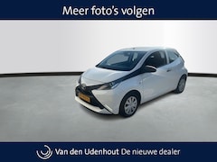 Toyota Aygo - 1.0 VVT-i 70pk X-now / Airco / Cruise Control