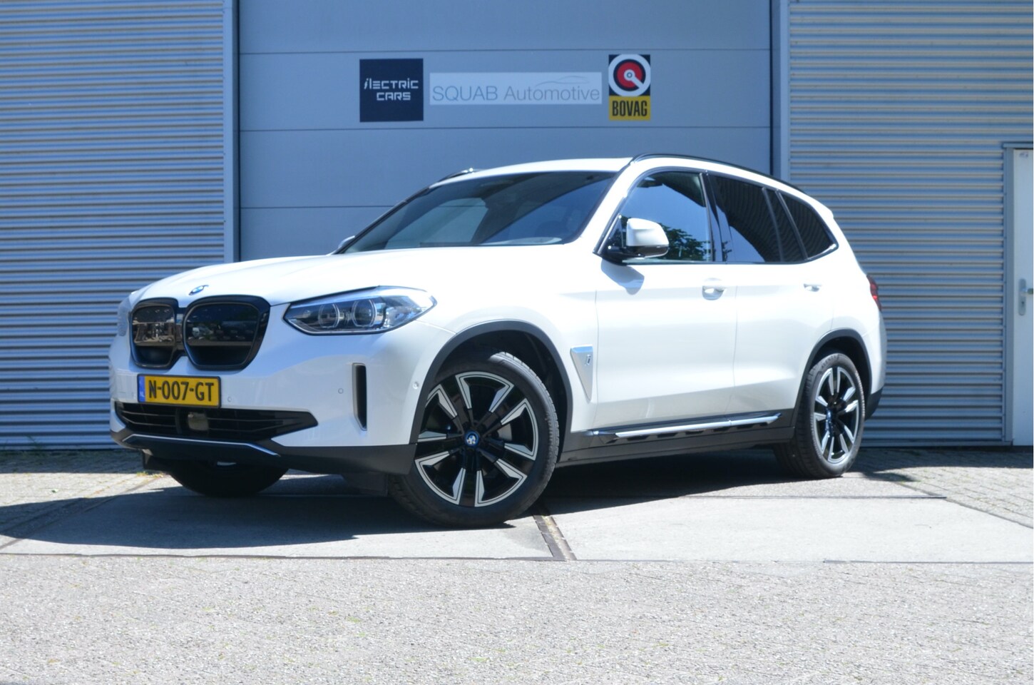 BMW iX3 - Executive 80 kWh incl. BTW - AutoWereld.nl