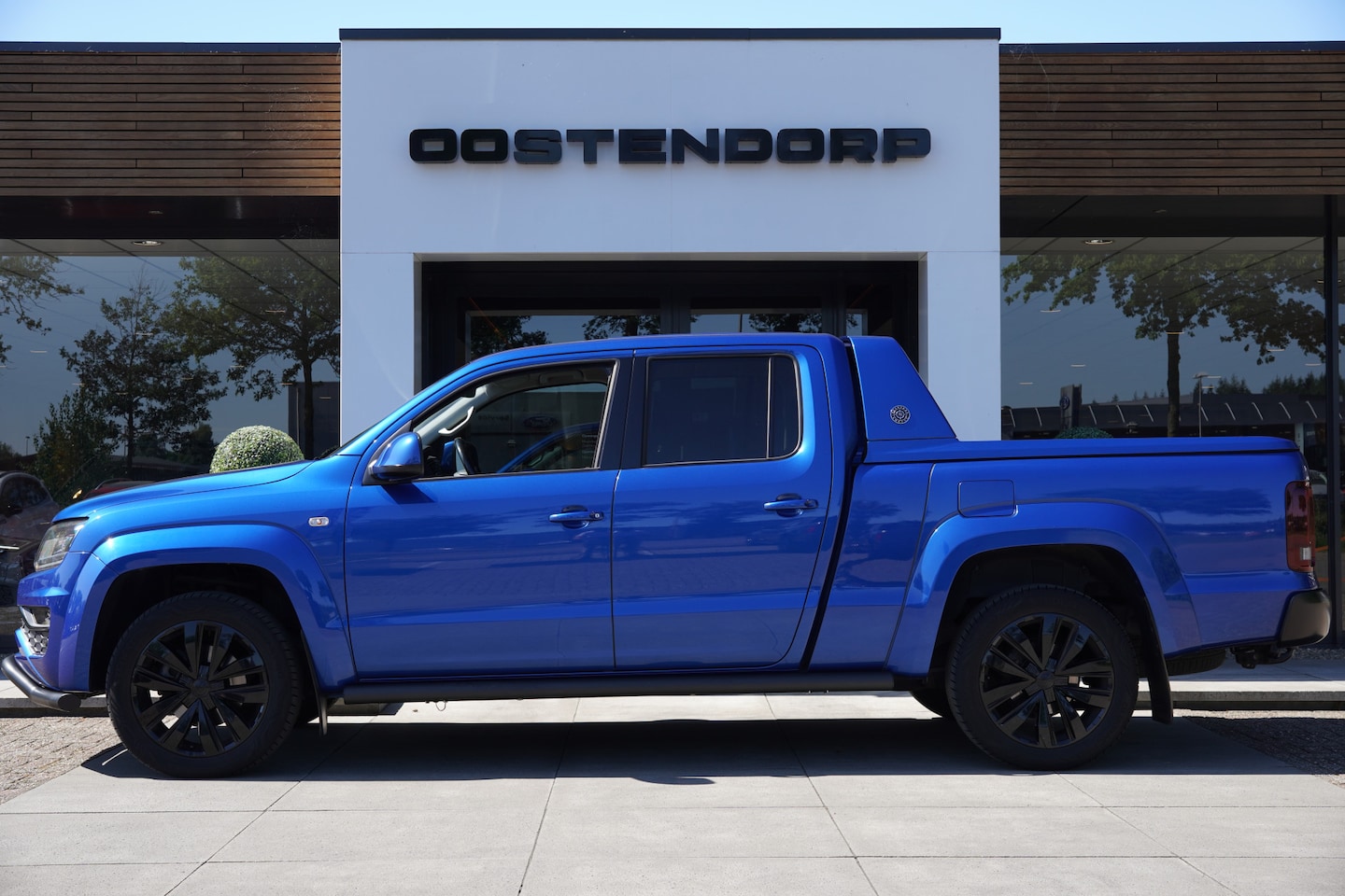 Volkswagen Amarok - 3.0TDI/225pk 4Motion DC Aventura Blackstyle LANG 5-persoons|2016|Luchtvering|Xenon+LED|Cru - AutoWereld.nl