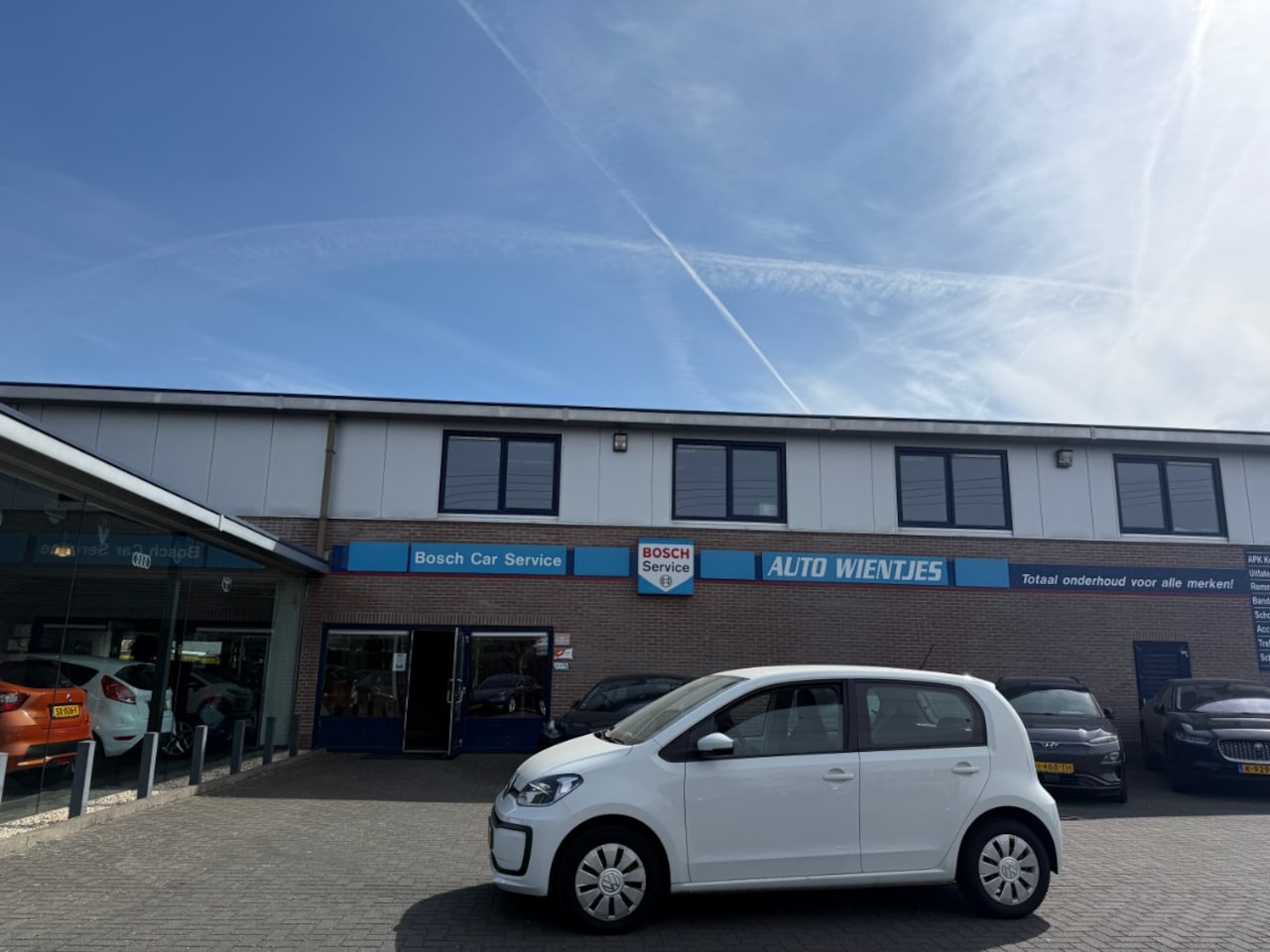 Volkswagen Up! - 1.0 Move up! | BlueM 5-Drs | Airco | Cruise - AutoWereld.nl