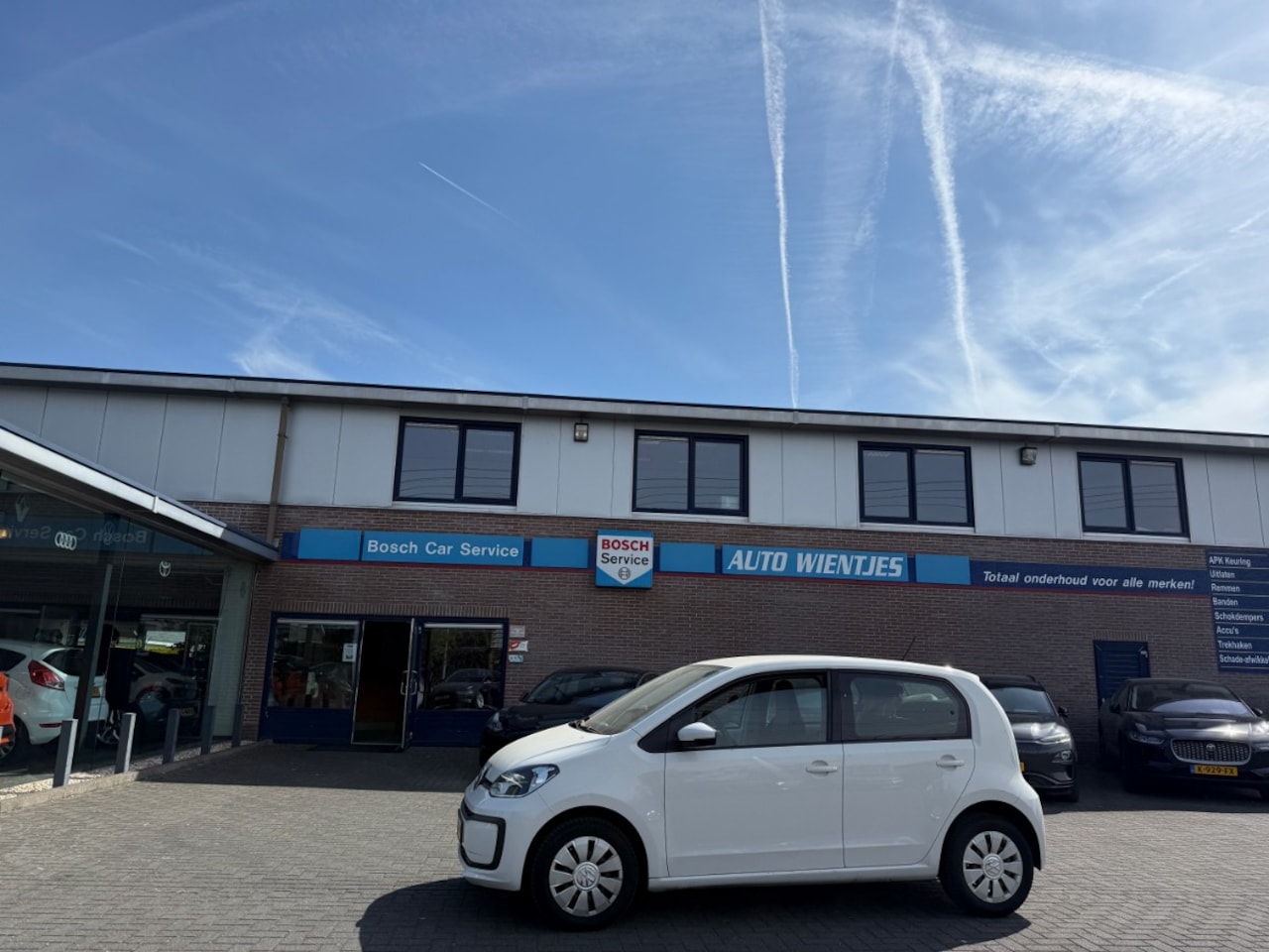 Volkswagen Up! - 1.0 Move up! | BlueM 5-Drs | Airco | Cruise - AutoWereld.nl