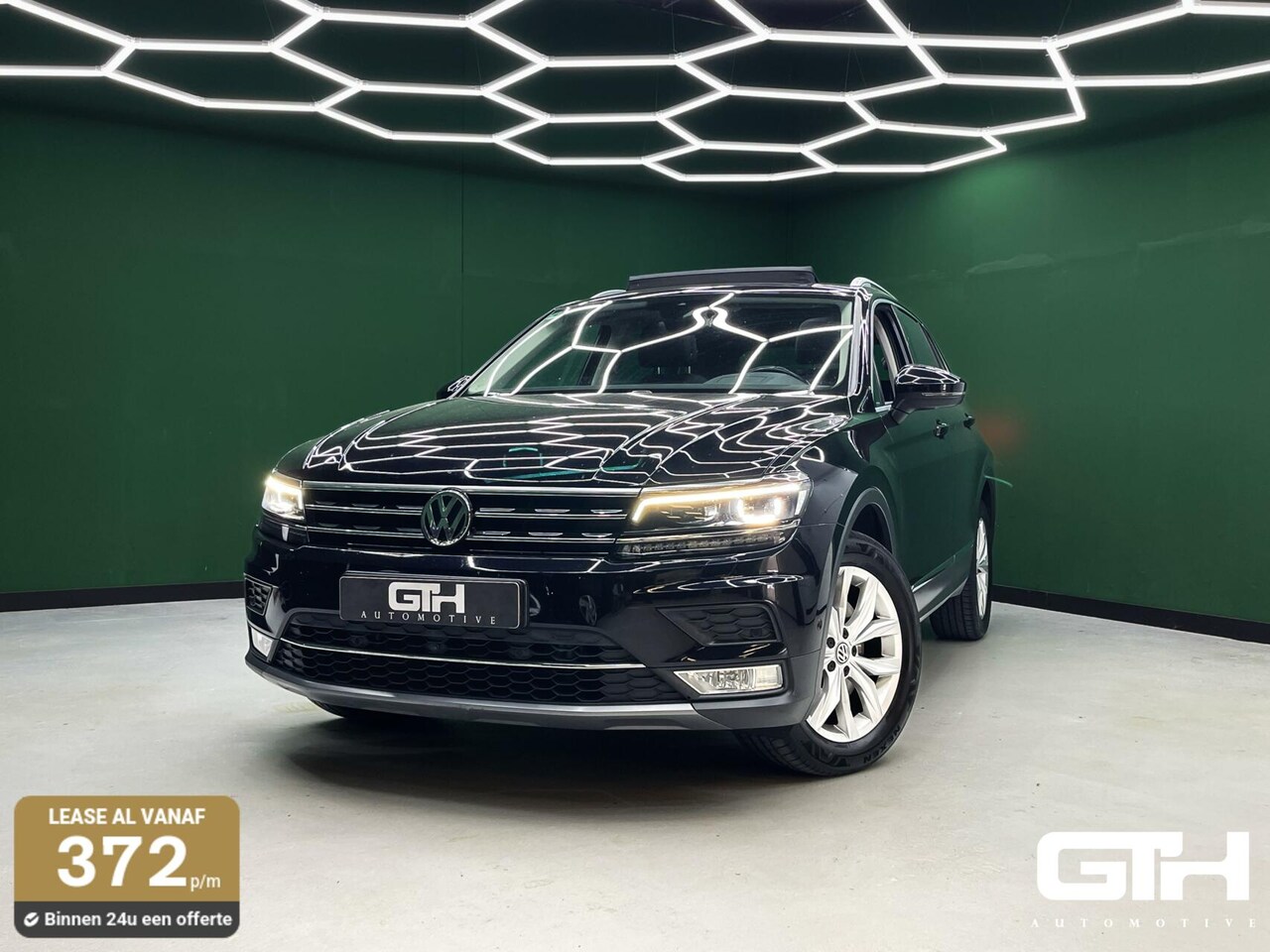 Volkswagen Tiguan - 2.0 TSI 4Motion Highline | Pano | Virtual - AutoWereld.nl