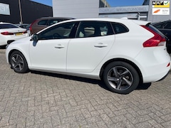 Volvo V40 - 1.6 D2 Kinetic, NAP, Garantie