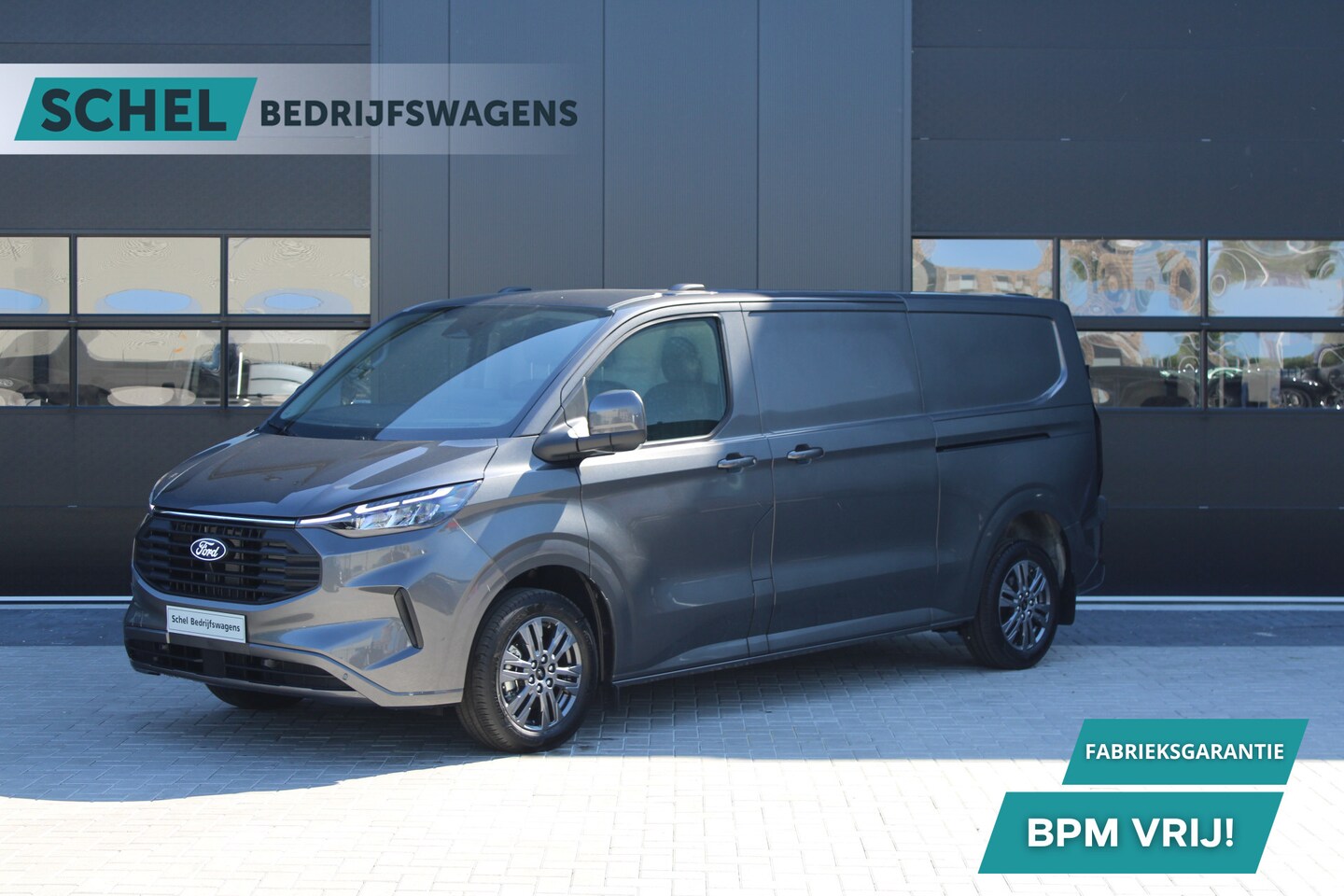 Ford Transit Custom - 320 2.0 TDCI L2H1 Limited 150pk - 2x Schuifdeur - Adaptive Cruise - Verwarmd stuur - Blind - AutoWereld.nl