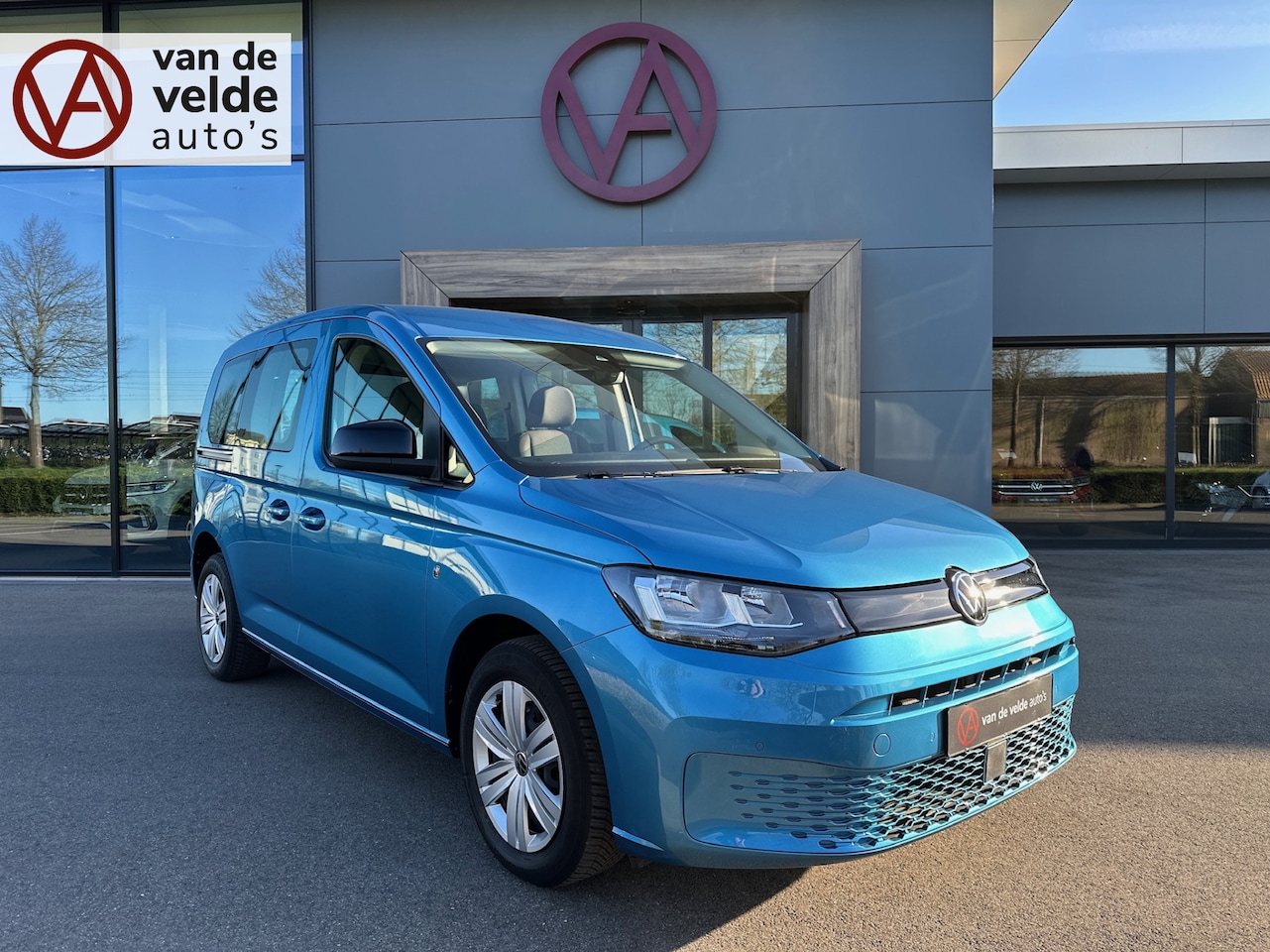 Volkswagen Caddy - 1.5 TSI 5-persoons | Navigatie | Trekhaak | Cruise | Rijklaar incl. garantie - AutoWereld.nl