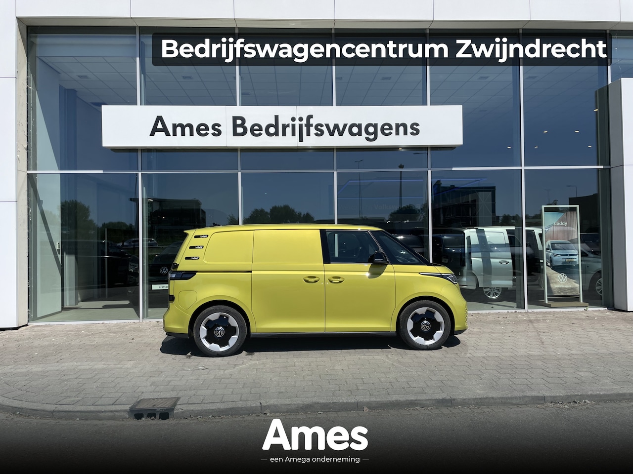 Volkswagen ID. Buzz Cargo - Bulli edition 79 kWh | 360 Camera | App Connect | Trekhaak | 3 Zits - AutoWereld.nl