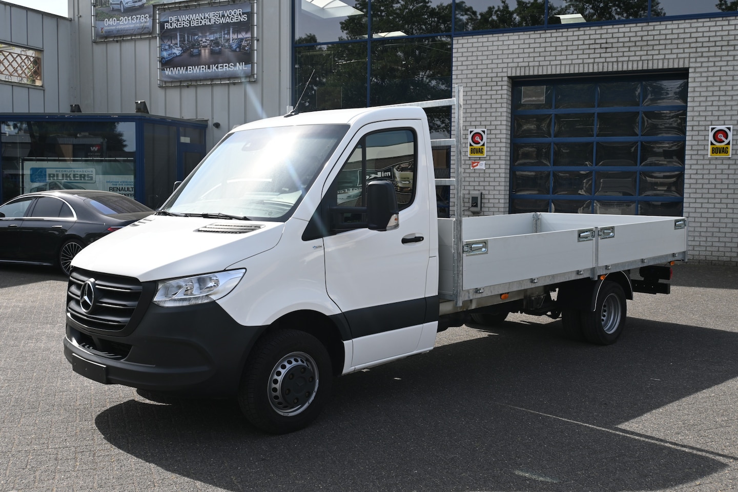 Mercedes-Benz Sprinter - 514 CDI L3 Open laadbak Geveerde verwarmde stoel, MBUX met Apple Carplay / Android Auto - AutoWereld.nl