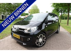 Volkswagen Up! - 1.0 high up | PDC | Cruise Control | Navigatie | Stoelverwarming | 16'' |
