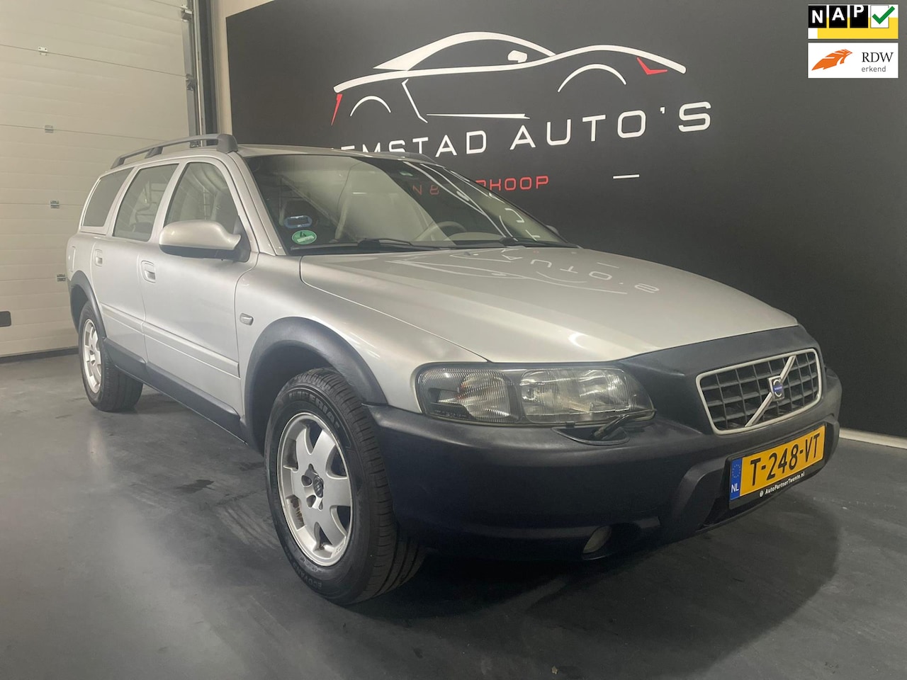 Volvo V70 Cross Country - 2.4 T Geartr. Comf./airco/nieuwe apk - AutoWereld.nl