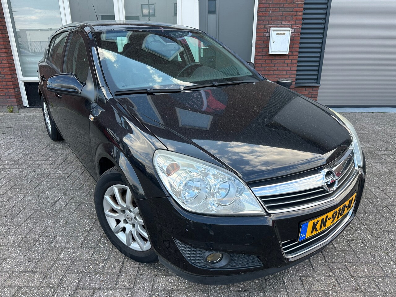 Opel Astra - 1.6 Cosmo / Navi / PDC / Airco - AutoWereld.nl