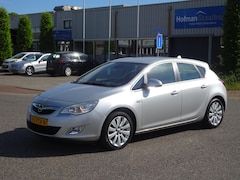 Opel Astra - 1.6 Cosmo Airco Trekhaak