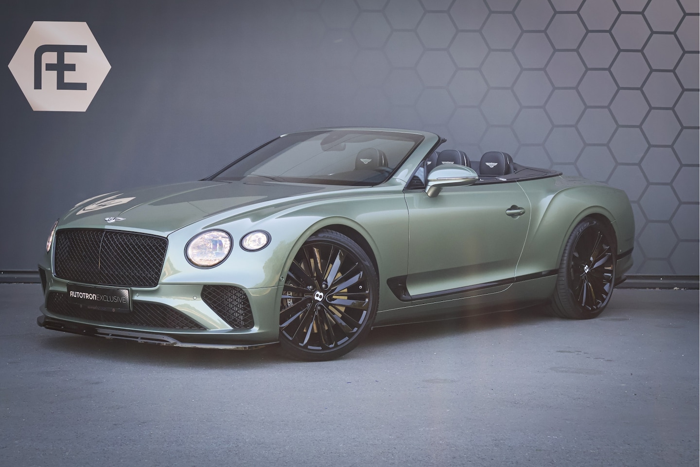 Bentley Continental GTC - 4.0 V8 | SPEED DESIGN PACK | ALPINE GREEN | NEW BENTLEY SERVICE | SPORTUITLAAT | NEKVERWAR - AutoWereld.nl