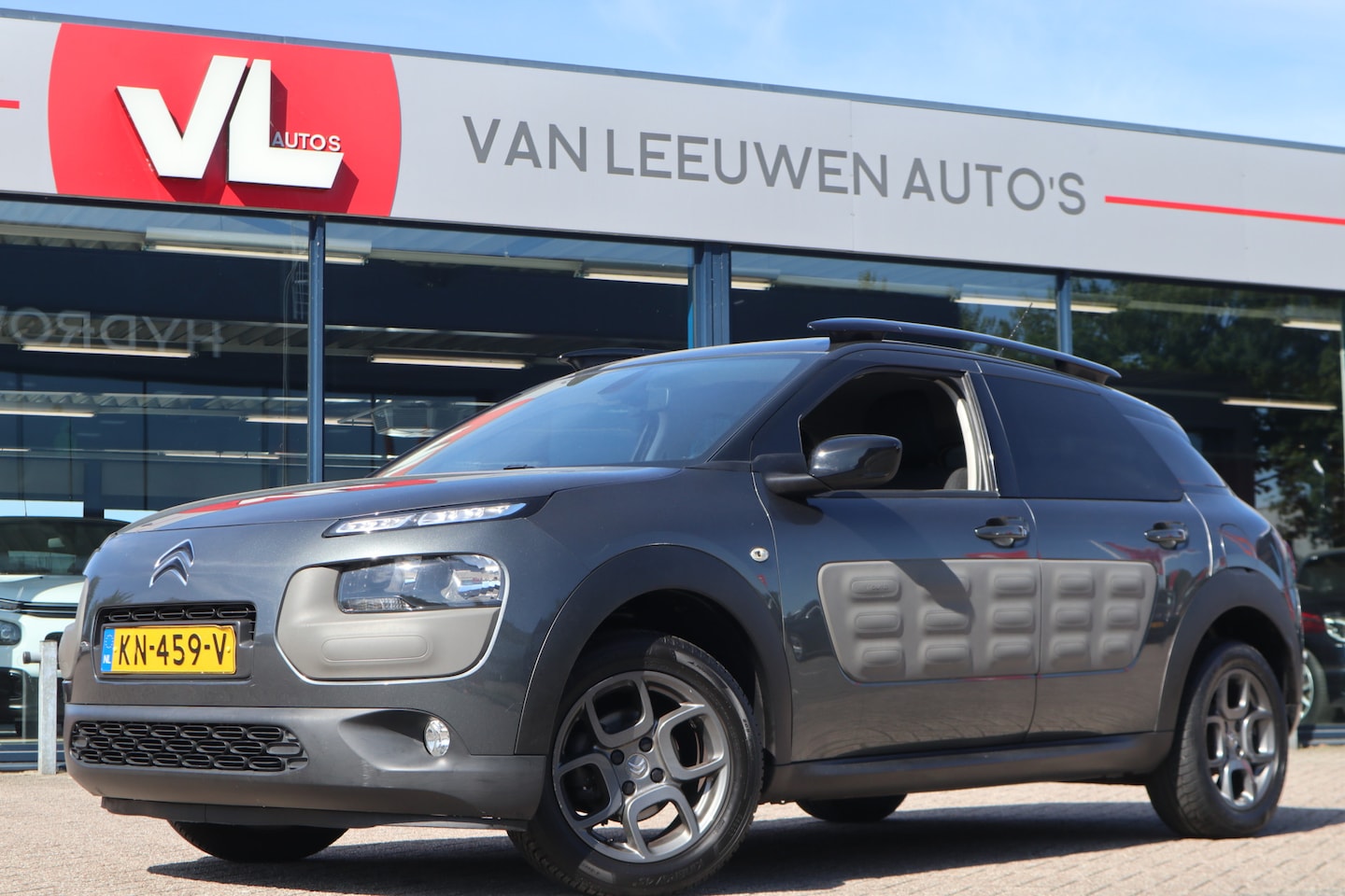 Citroën C4 Cactus - 1.2 PureTech Shine | Trekhaak | Cruise Control | Airco | Navigatie | APK 08-11-2025 | - AutoWereld.nl