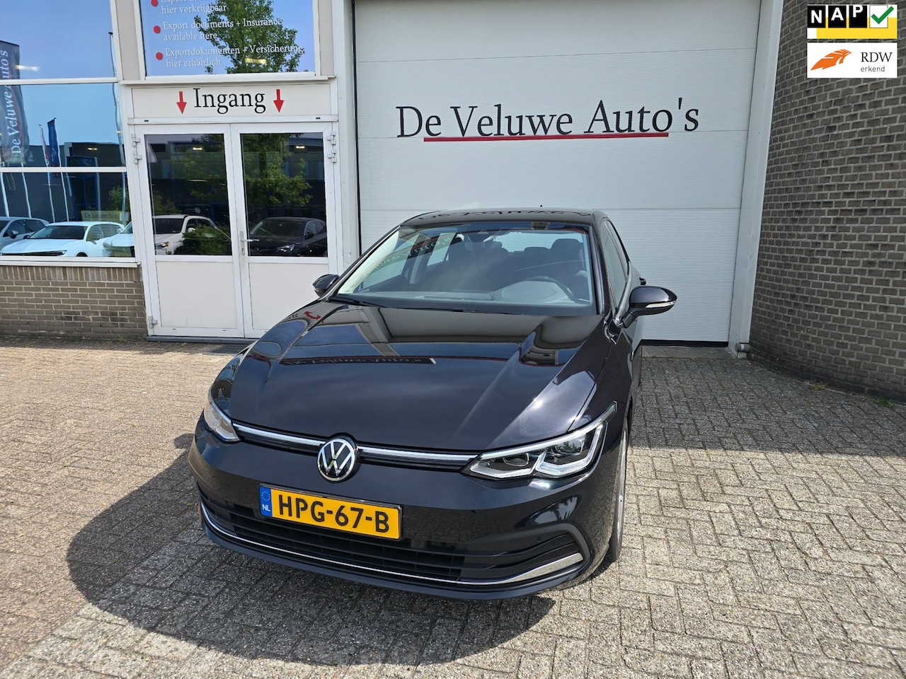 Volkswagen Golf - 1.5 eTSI Style dab camera navi massage stoel - AutoWereld.nl