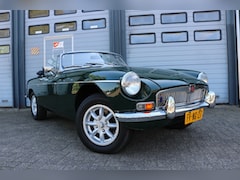 MG B type - 1.8 Roadster Leder bekleding Chroom ombouwset Bj:1980