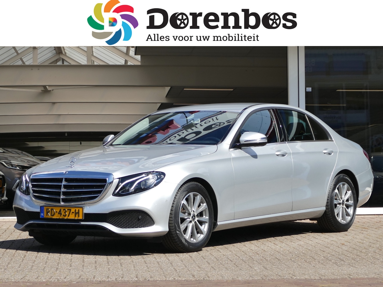 Mercedes-Benz E-klasse - 200 D | stoelverwarming | navigatie | achteruitrijcamera - AutoWereld.nl