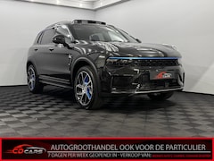 Lynk & Co 01 - 1.5 Nieuw Pano, 360 Camera, Navi, Keyless start, Stoelverwarming, Elektrische achterklep,