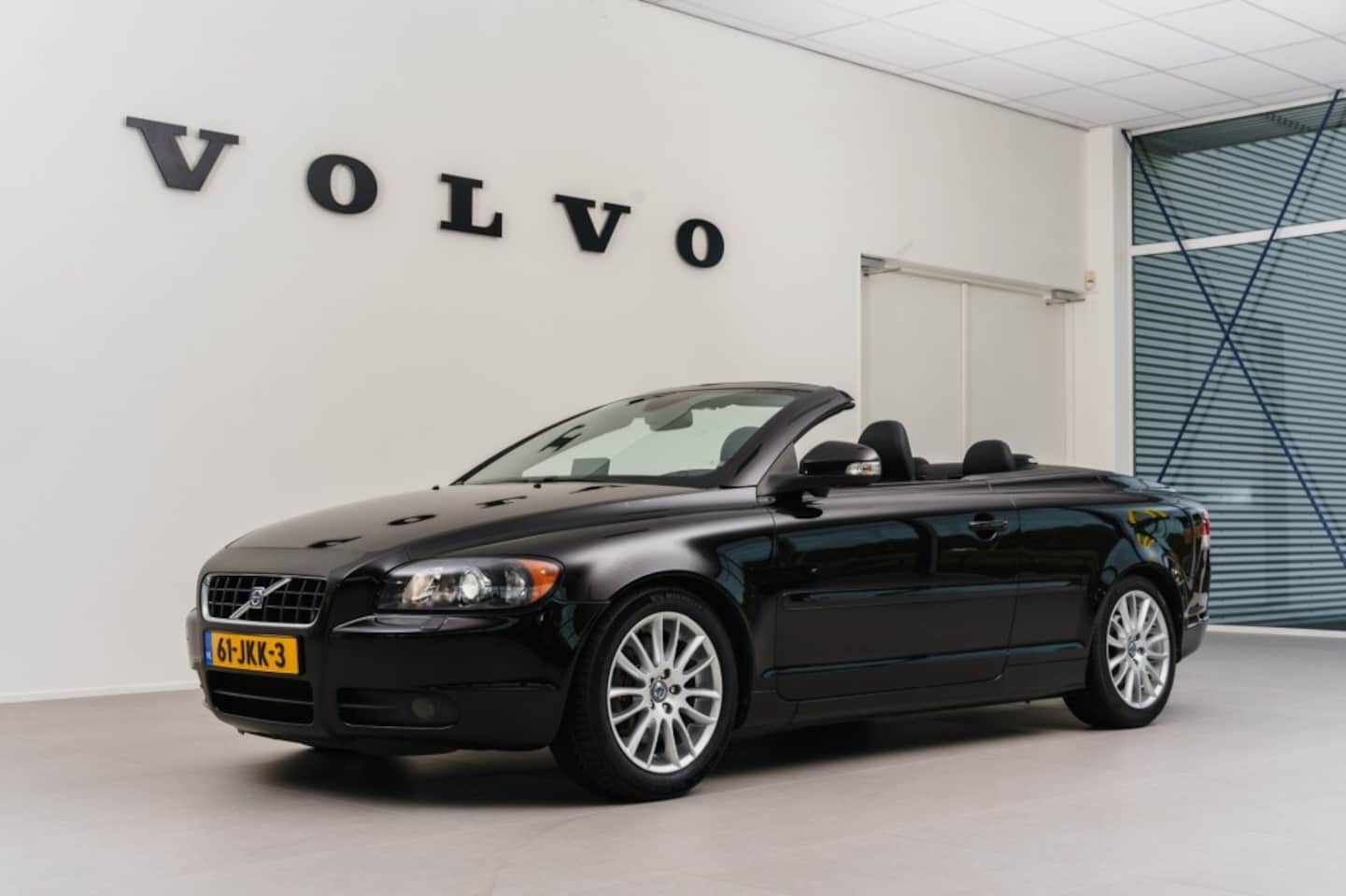 Volvo C70 - 2.4i Momentum - AutoWereld.nl