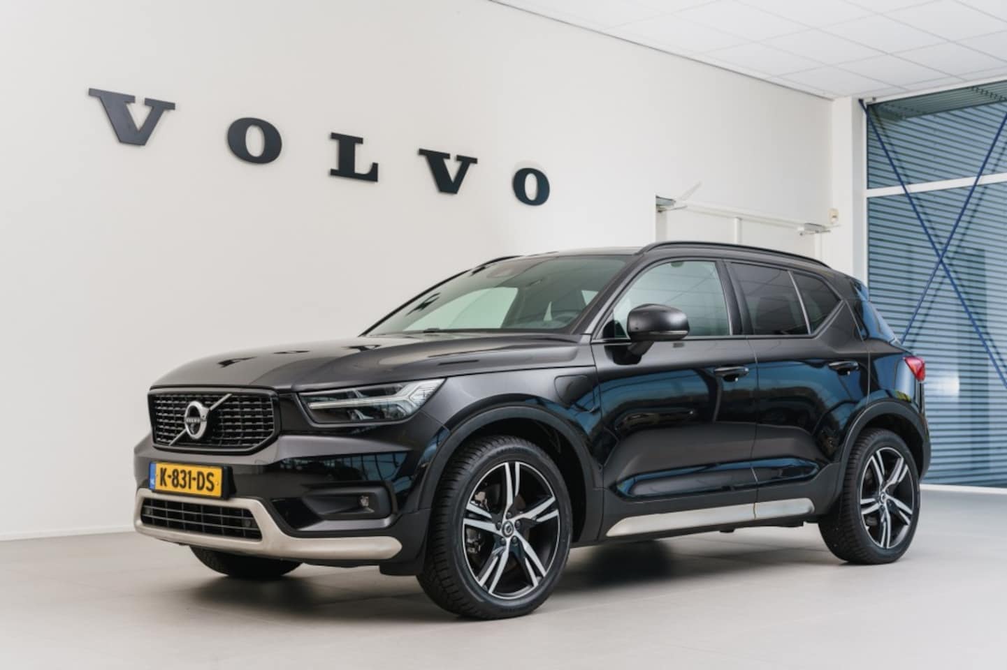 Volvo XC40 - T5 Plug-in hybrid R-Design - AutoWereld.nl