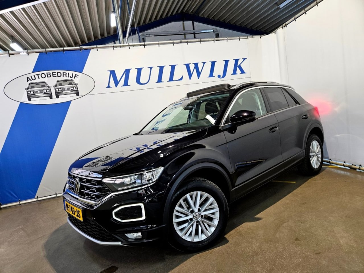Volkswagen T-Roc - 1.5 TSI Style Business / Panoramadak / Virtual Cockpit / NL Auto - AutoWereld.nl