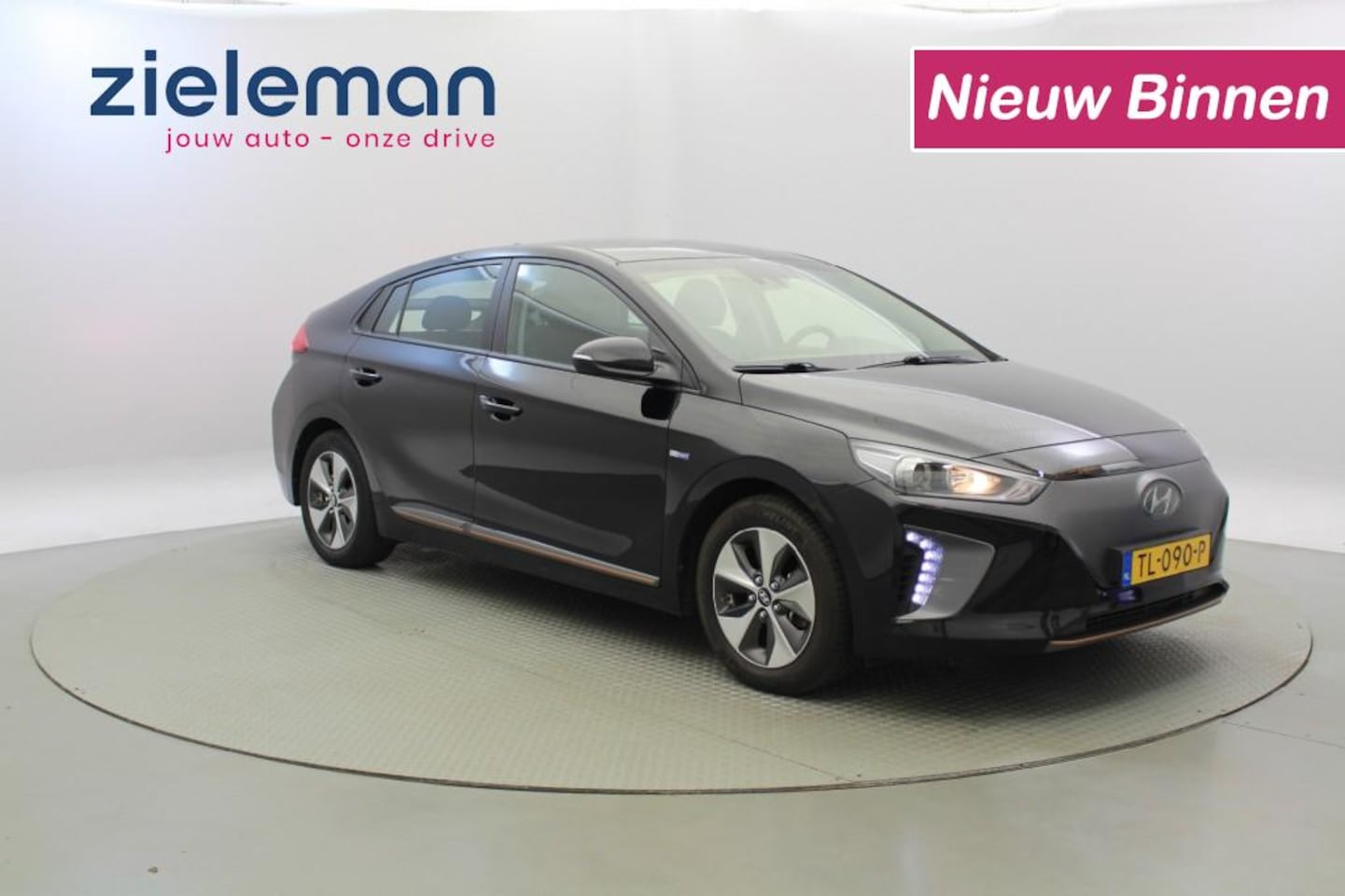 Hyundai IONIQ - Comfort - Carplay, Camera, SOH 100% - AutoWereld.nl