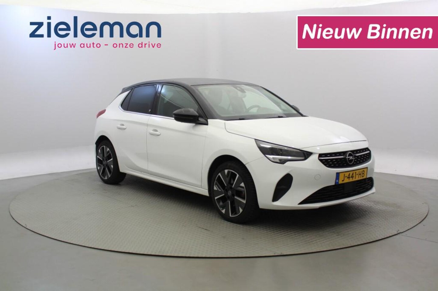 Opel Corsa Electric - Electric Elegance 50 kWh - Digital cockpit, Half leer, SOH 100% - AutoWereld.nl