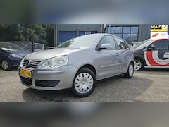 Volkswagen Polo - 1.4-16V Optive 5Drs Airco elec pakket trekhaak NAP