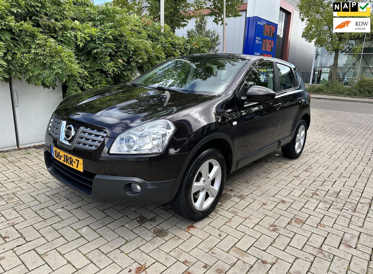 Nissan Qashqai - 2.0 Acenta prachtige auto met maar 143000 dkm op teller - AutoWereld.nl