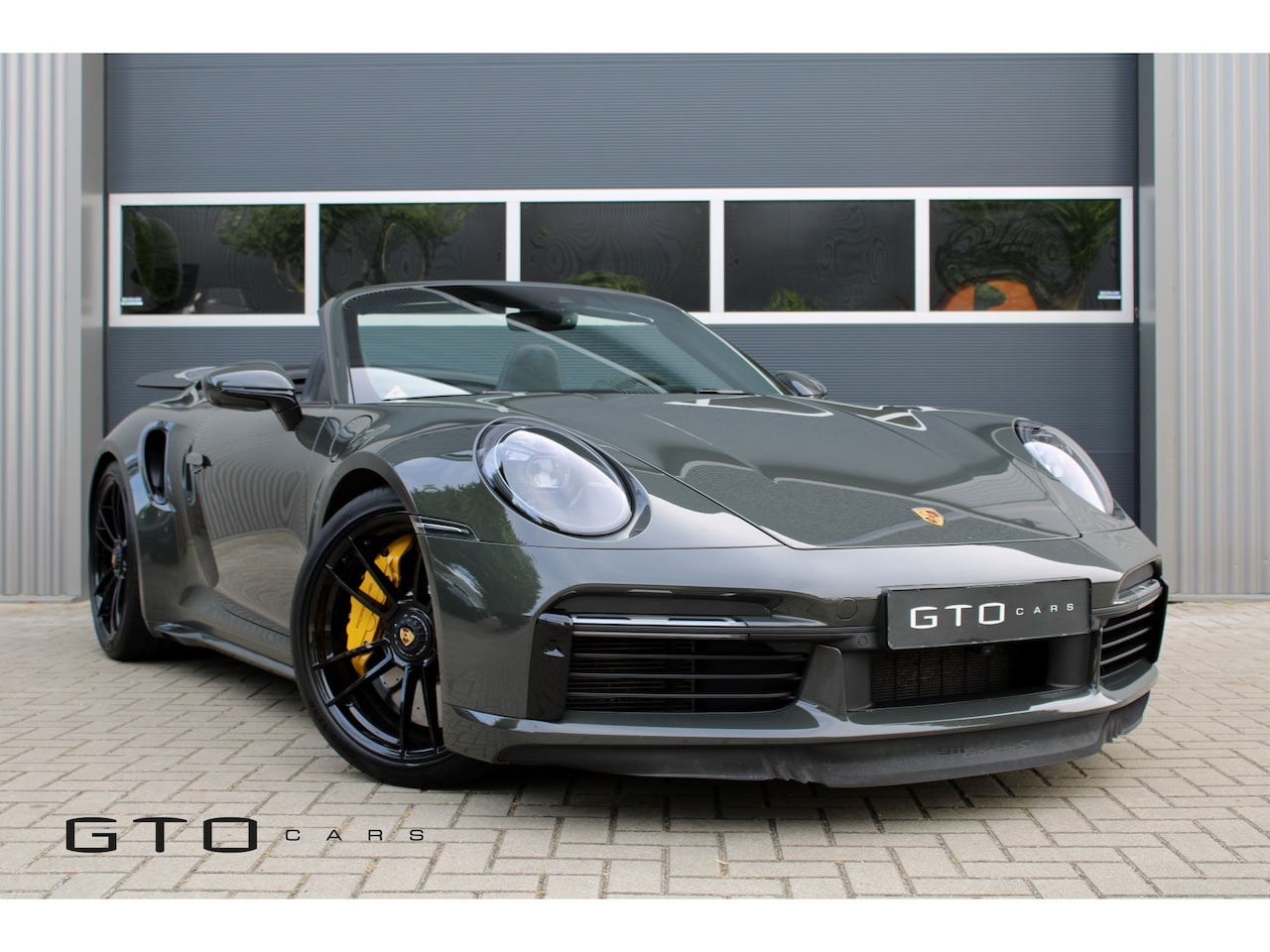 Porsche 911 Cabrio - 992 3.8 Turbo S PTS Slate Grey/Keramisch/Lift/Surround/BTW/ - AutoWereld.nl