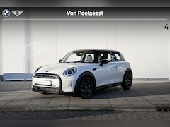 MINI Cooper - 3 Deurs Classic Apple car Play / Led Koplampen / Sportstoelen / Donkere hemel / 16 Inch /