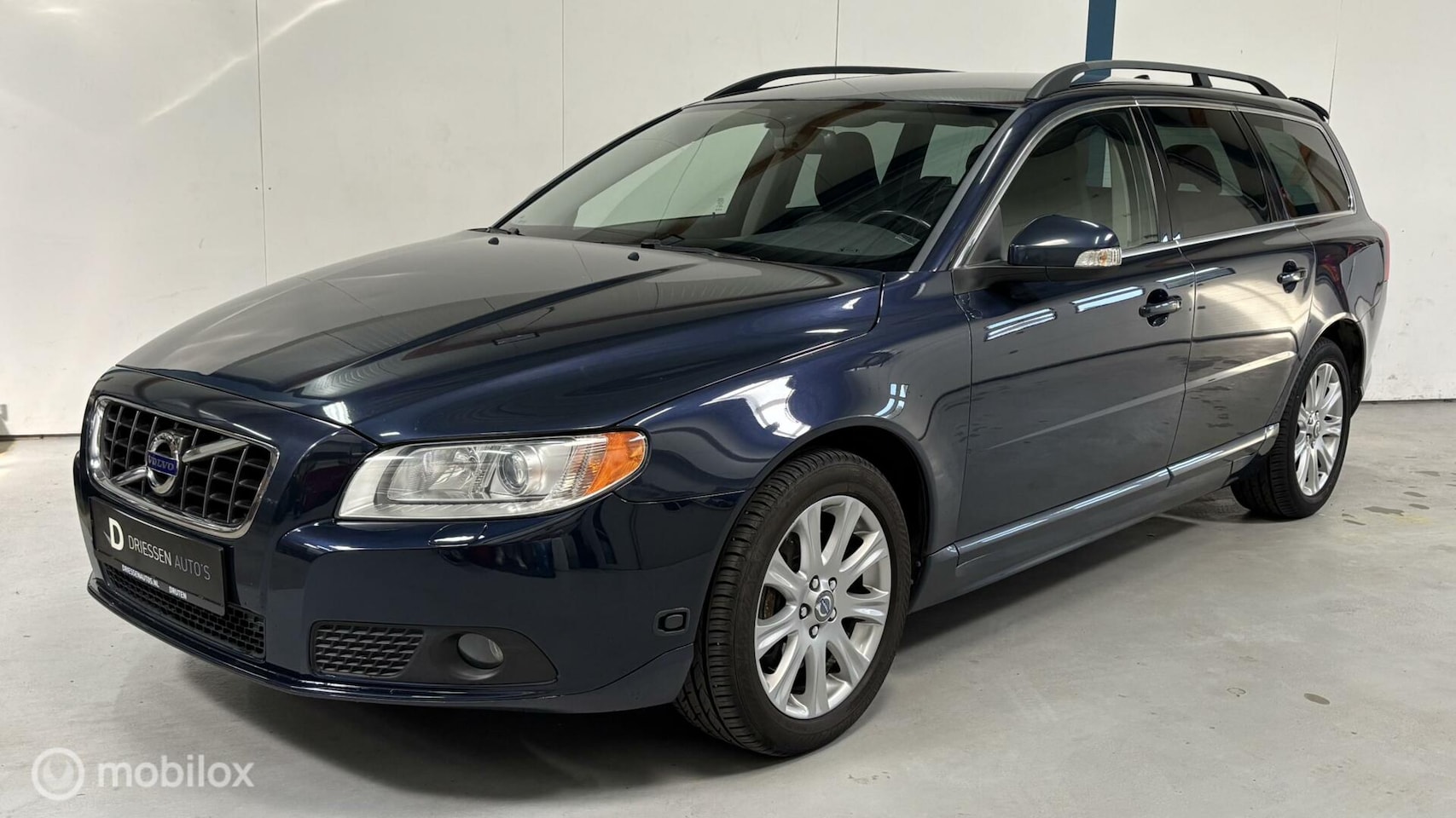 Volvo V70 - 2.5FT Momentum AUTOMAAT / YOUNGTIMER - AutoWereld.nl