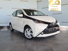 Toyota Aygo - 1.0 Automaat/achteruitrijcamera/airco/bluetooth