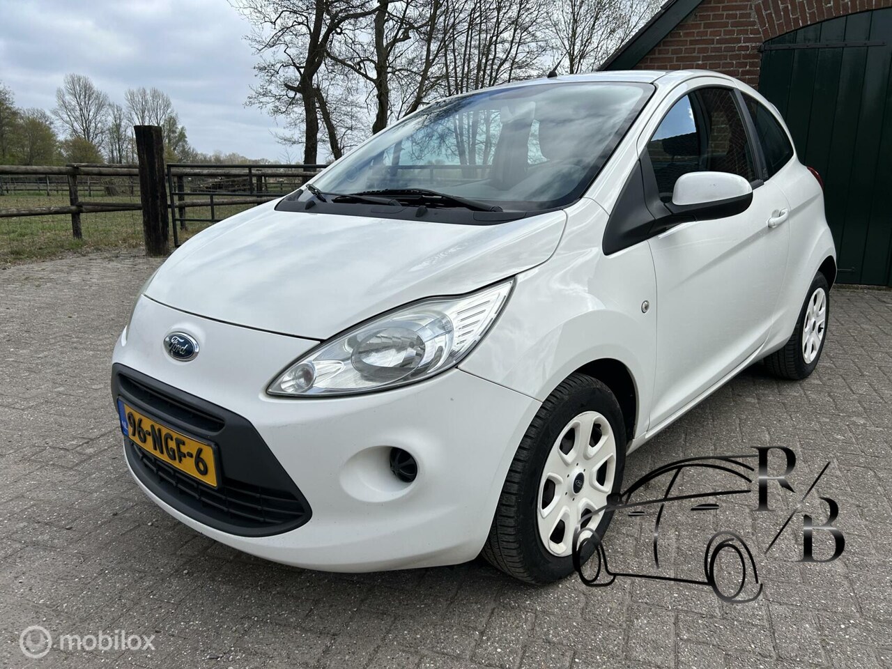 Ford Ka - 1.2 Cool&Sound AIRCO APK SPORTVELGEN - AutoWereld.nl