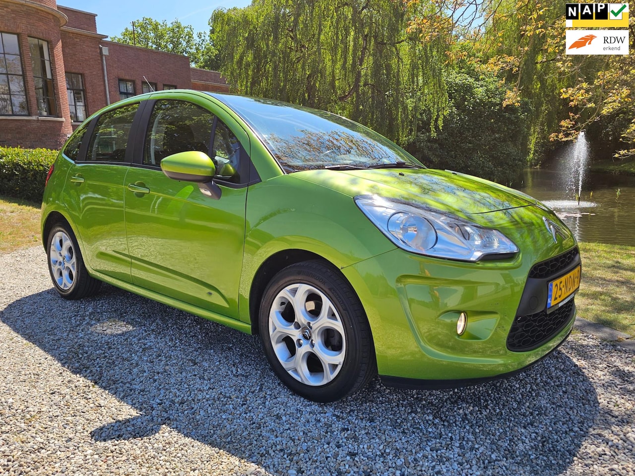 Citroën C3 - 1.4 VTi Ligne Business PANO/airco/CRUISE - AutoWereld.nl