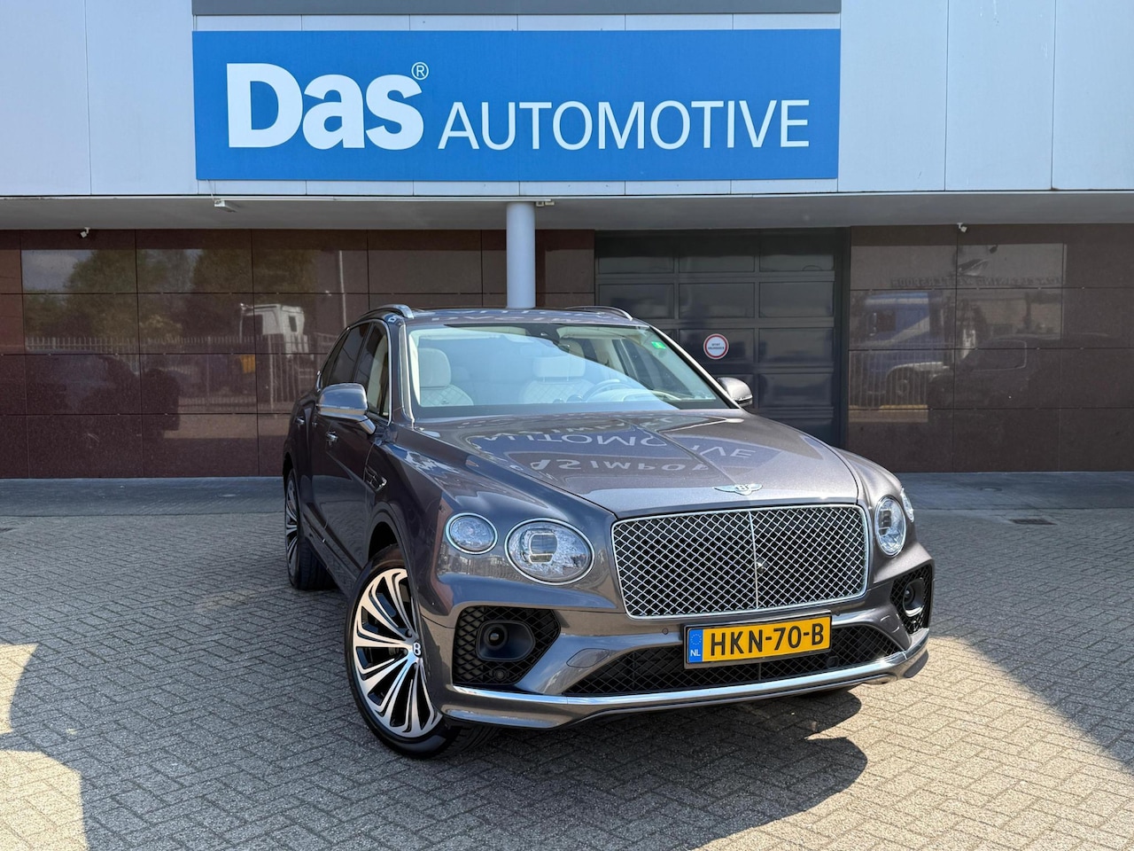 Bentley Bentayga - 4.0 V8 4.0 V8 - AutoWereld.nl