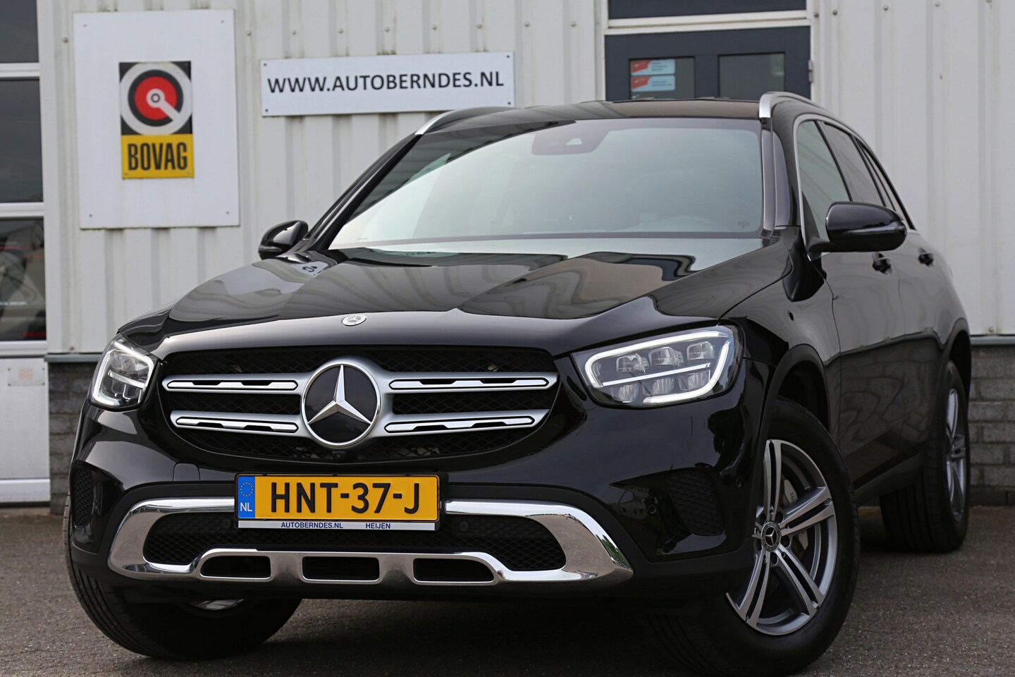 Mercedes-Benz GLC-klasse - 300e 4MATIC Plug in Hybride PHEV*BTW*1ste Eig.*Perfect Onderh.*ACC/360 Camera/Half leder/S - AutoWereld.nl