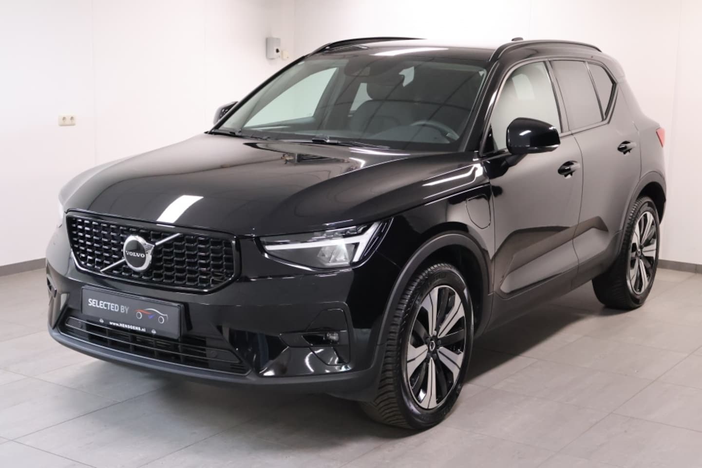 Volvo XC40 - 1.5 T5 Plus Dark | Leder | 19 inch - AutoWereld.nl