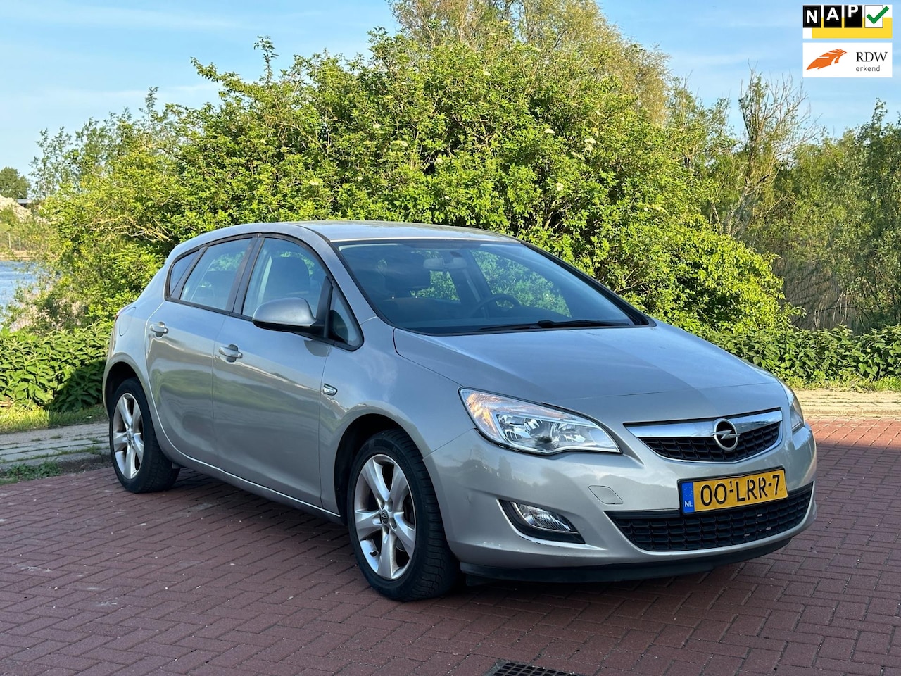 Opel Astra - 1.4 Selection Airco/Nap - AutoWereld.nl