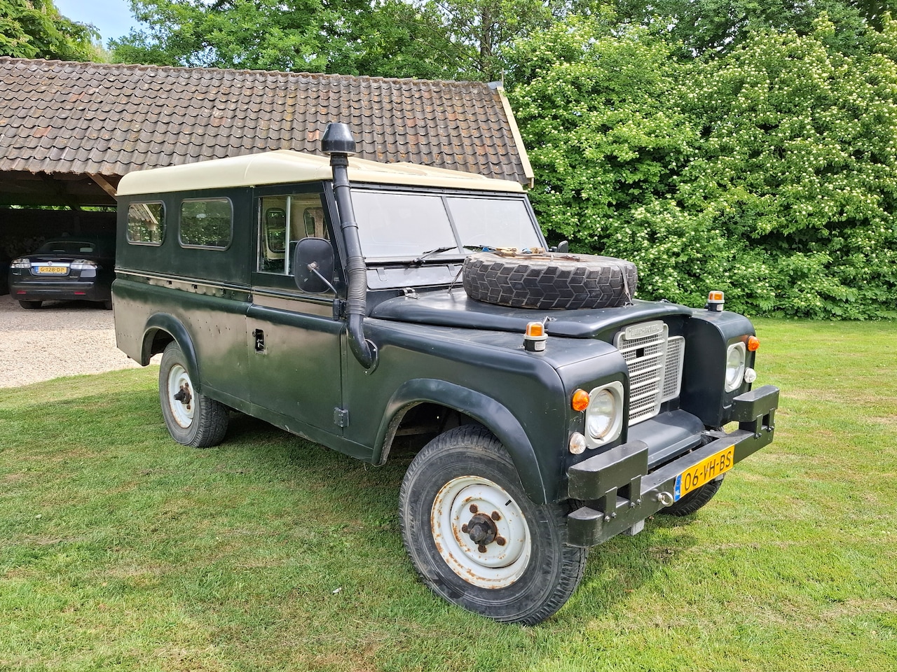 Land Rover 109 - 8persoons - AutoWereld.nl