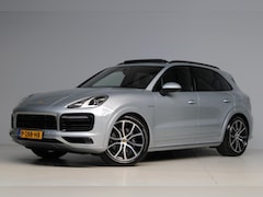 Porsche Cayenne - 3.0 E-Hybrid Sport Design [ panoramadak head-up 360 camera keyless entry elek. trekhaak sp